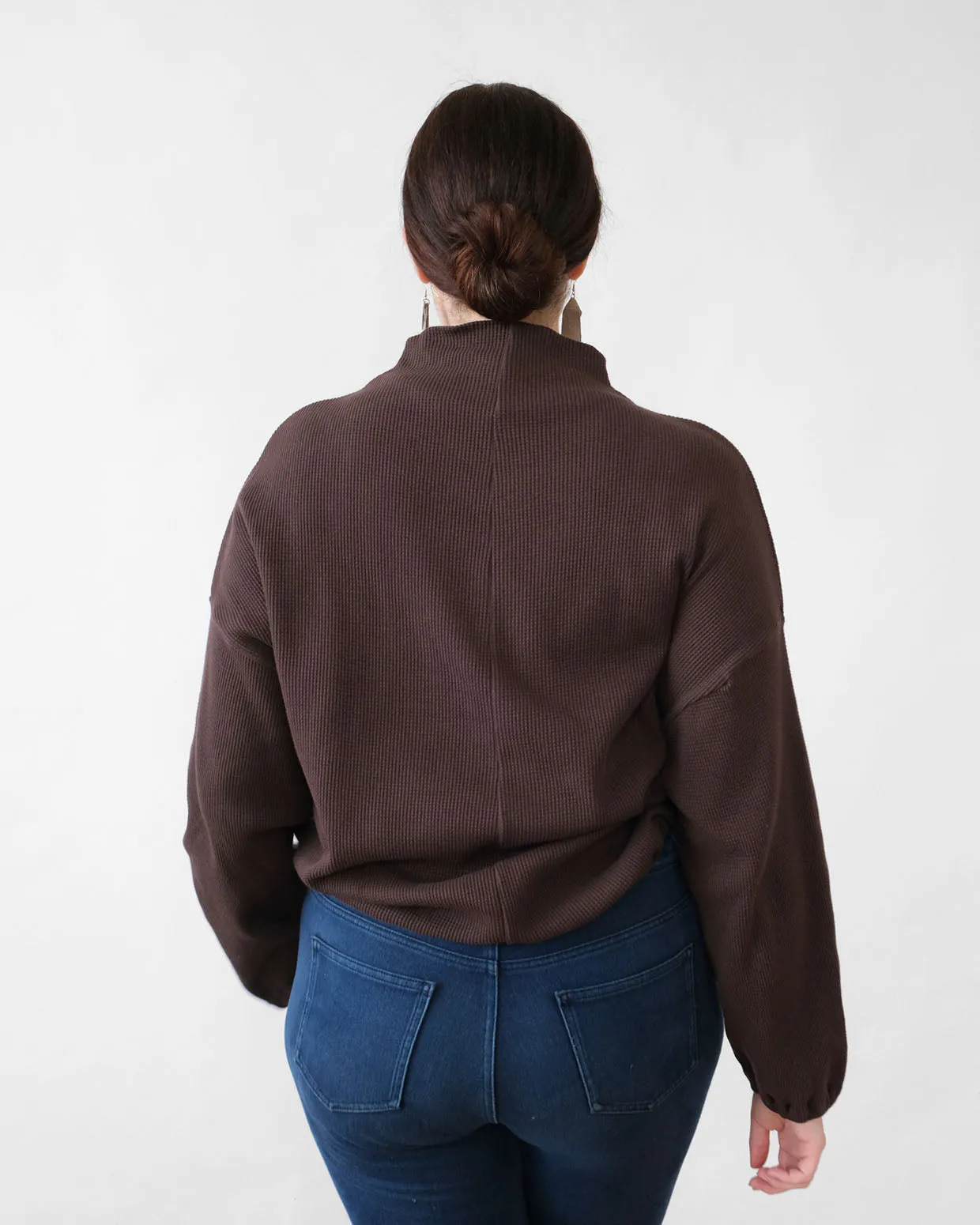 ANNIKA waffle knit top in Dark Oak