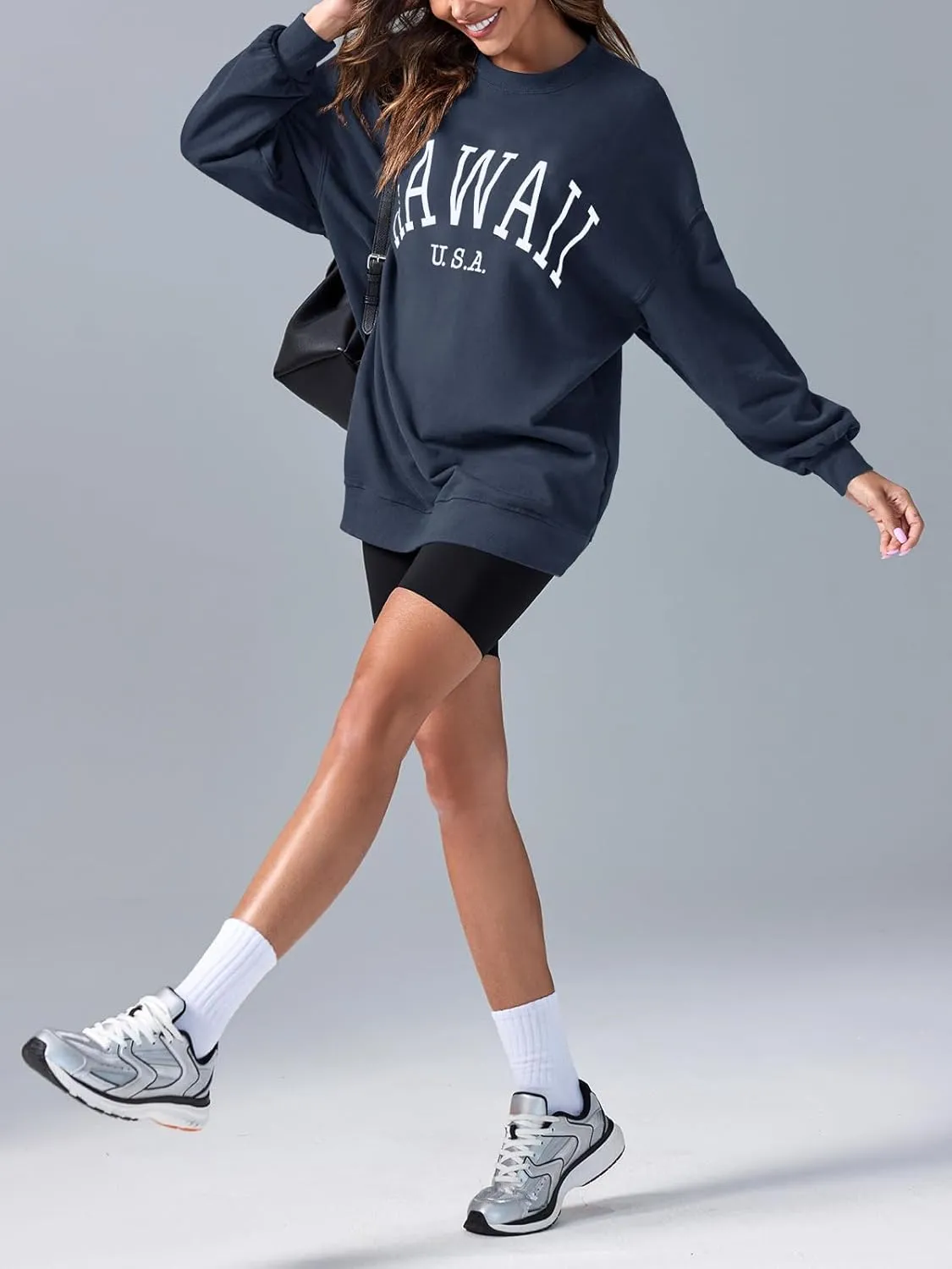 Langwyqu Women's Oversized Sweatshirt Los Angeles California Crewneck Long Sleeve Casual Loose Pullover Tops